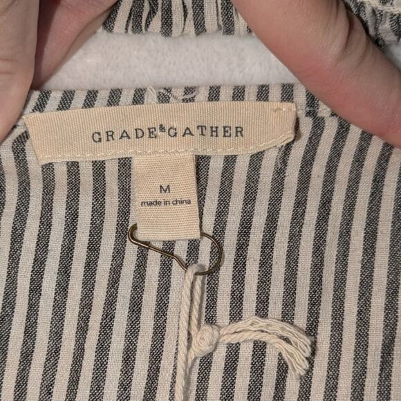 Grade & Gather Stripes Smocked Halter Top Womens Medium Peplum Blouse Summer - Picture 6 of 7